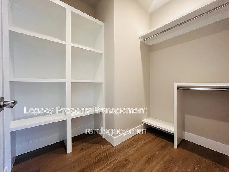 1195 Heather Ct #A — Photo 11