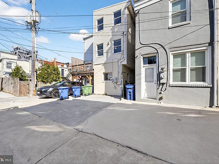 7 E Fort Ave — Photo 53