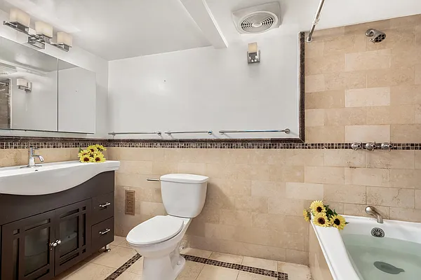 Rented by Compass | media 7