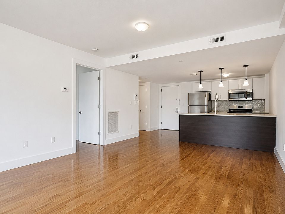 1st image of 80 Meserole St
