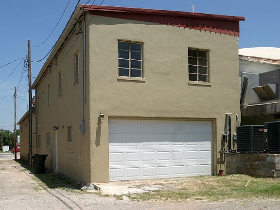2nd image of 1748 Cecil Street