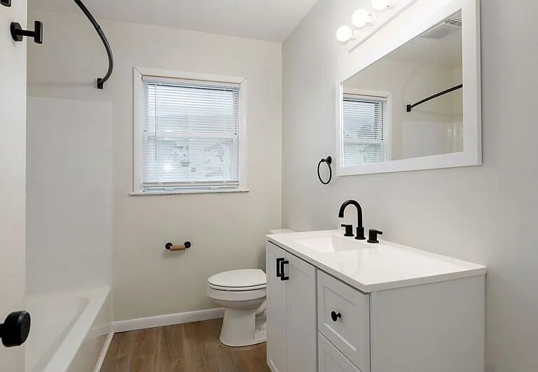 906 N Belview Ave — Photo 13