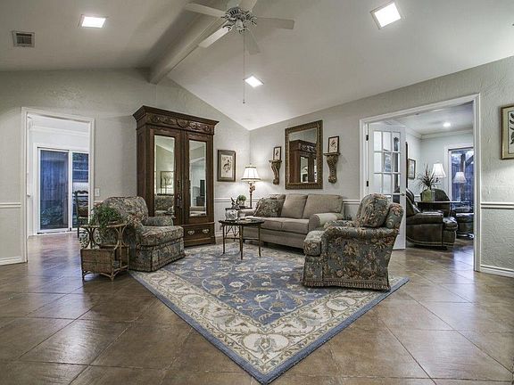 3rd image of 2117 Glen Forest Ln