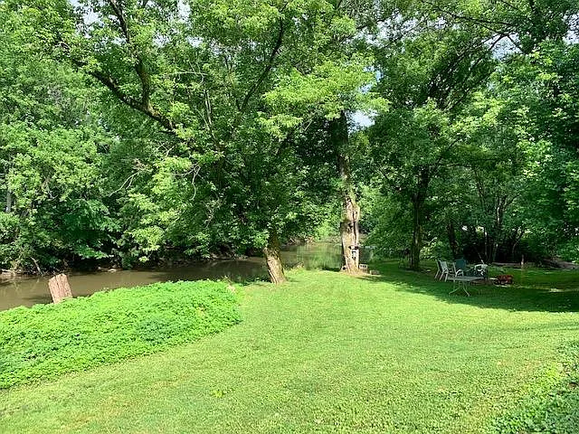 220 Silver Mine Rd — Photo 2