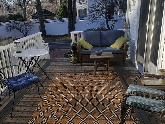 Cozy back deck