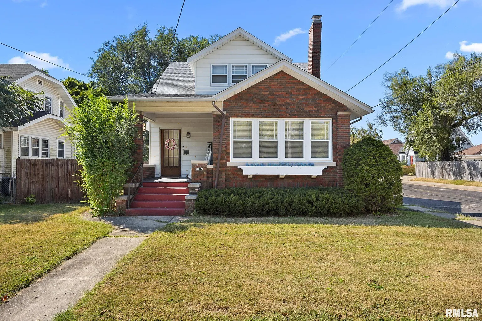 3007 N Sheridan Rd photo 1
