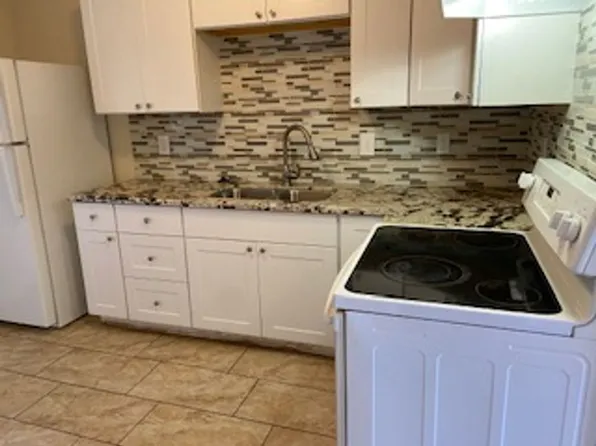 1512 Locust St, Reno, NV 89502