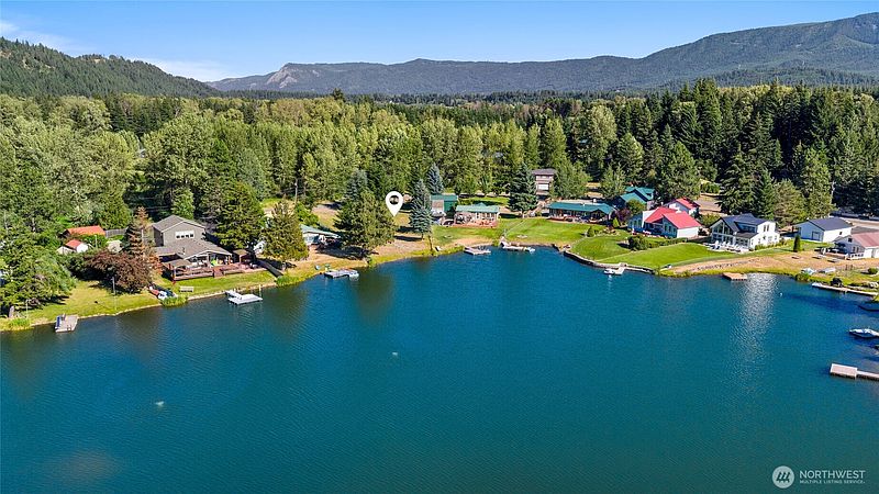 2nd image of 241 Wapiti Drive