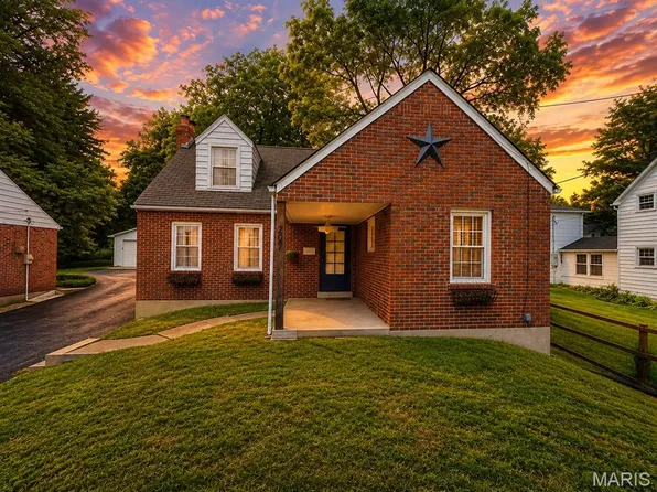 207 Tiffin Ave, Saint Louis, MO 63135