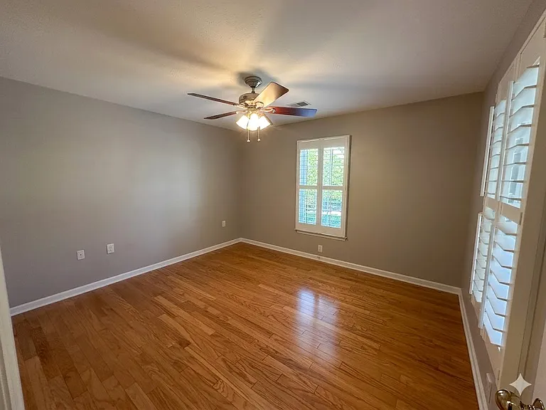 1305 Rowland Dr — Photo 31