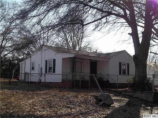 1st image of 1407 Essex St