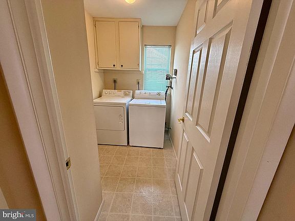 5th image of 30 Cotherstone Dr