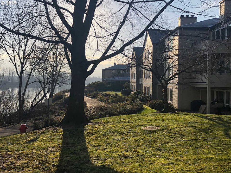 1st image of 5110 S Landing Dr Unit 101