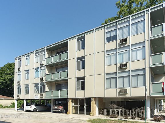 2nd image of 221 N Marion St APT 1B