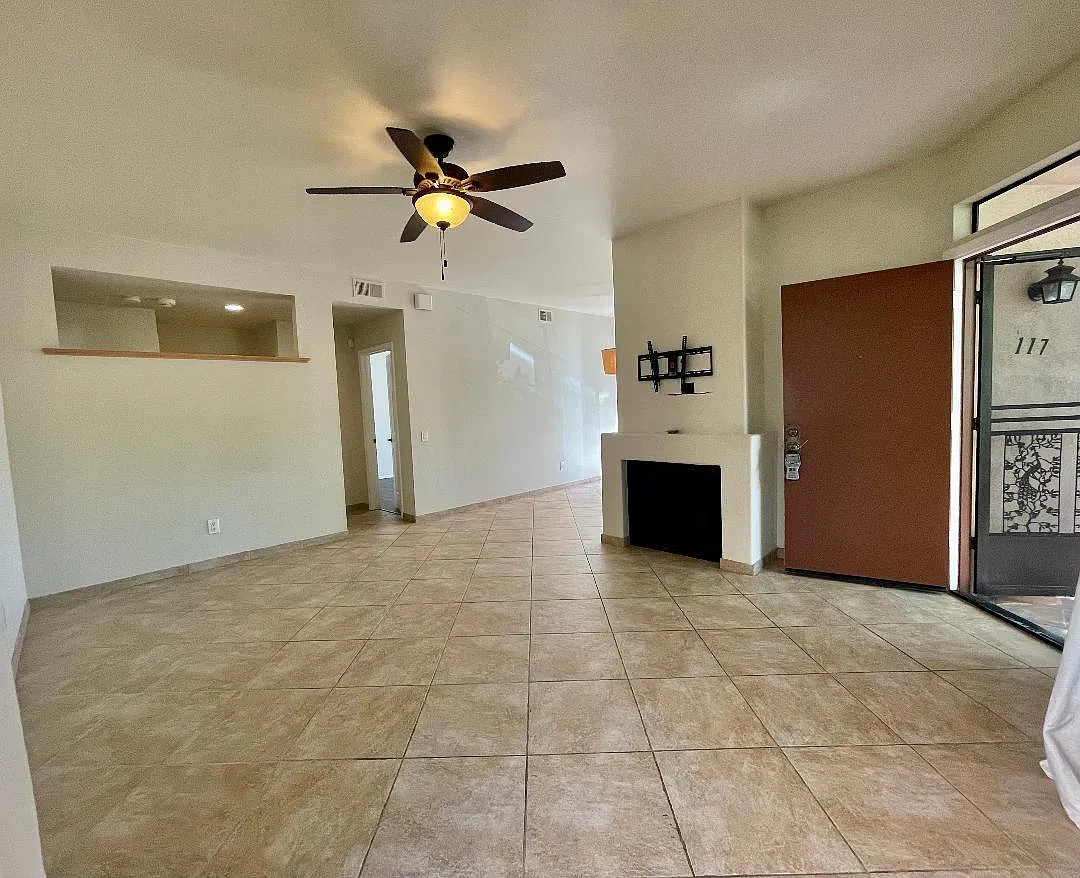 2 bed, 1071 sqft, $3,800 — Photo 1