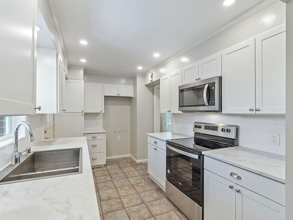 1st image of 635 Georgia Pl