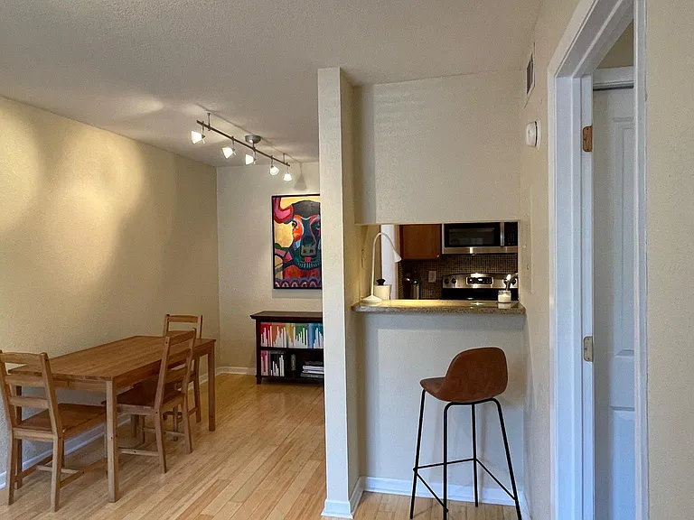 3204 Menchaca Rd #311 — Photo 4