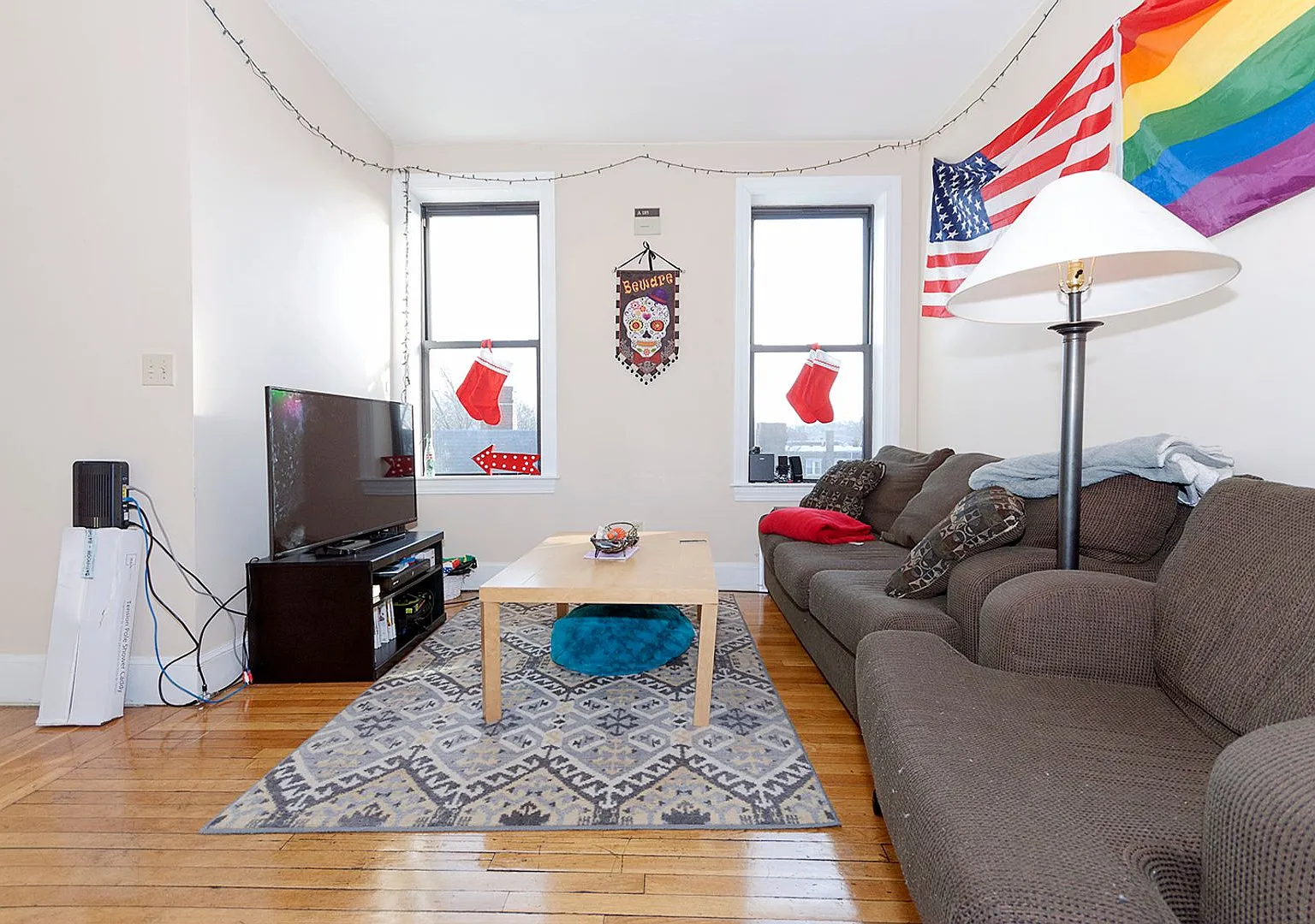 Allston 4 Bed Renovated Central Air No Fee 9/1 — Photo 1