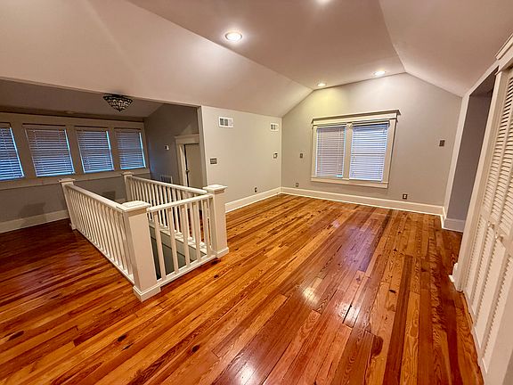 Upstairs Master Suite