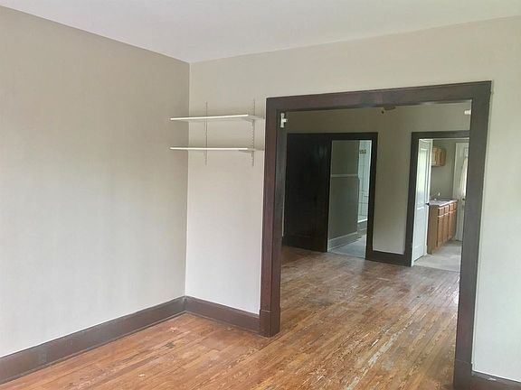 2nd image of 5565 Bosworth Pl