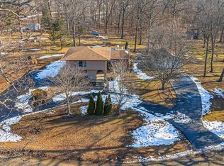 194 Timber Ln, Mount Pulaski, IL 62548