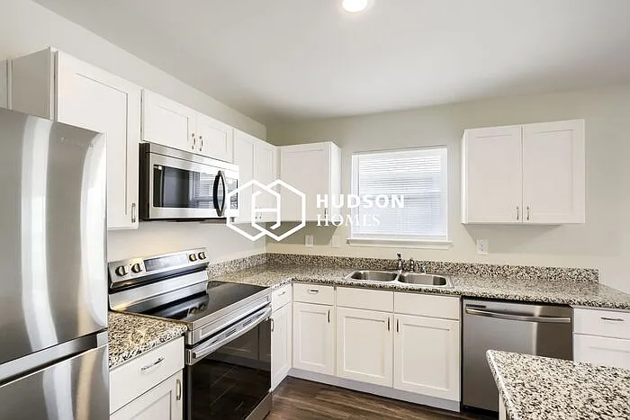 418 Shorty St — Photo 5