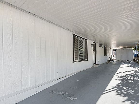 5th image of 34 Isabel Ave #94