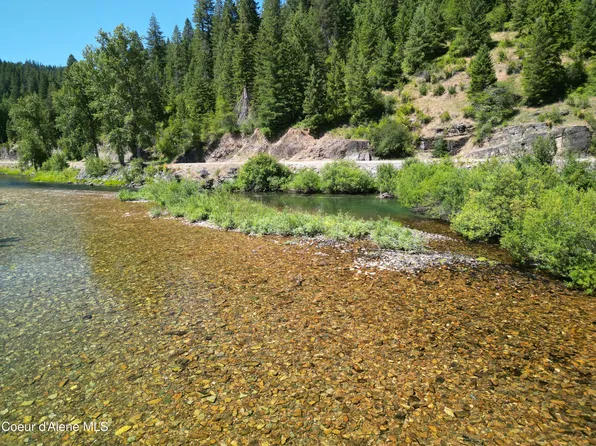 10755 Old River Rd, Kingston, ID 83839