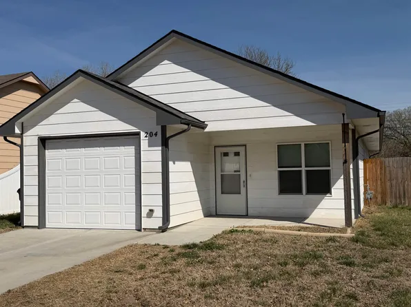204 N Young St, Wichita, KS 67212