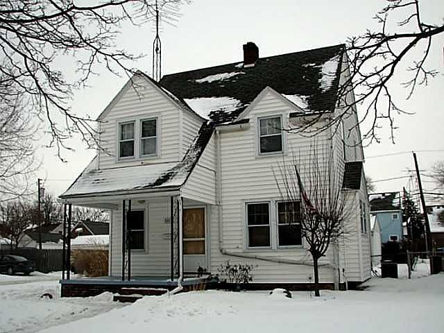 2nd image of 903 Waybridge Rd