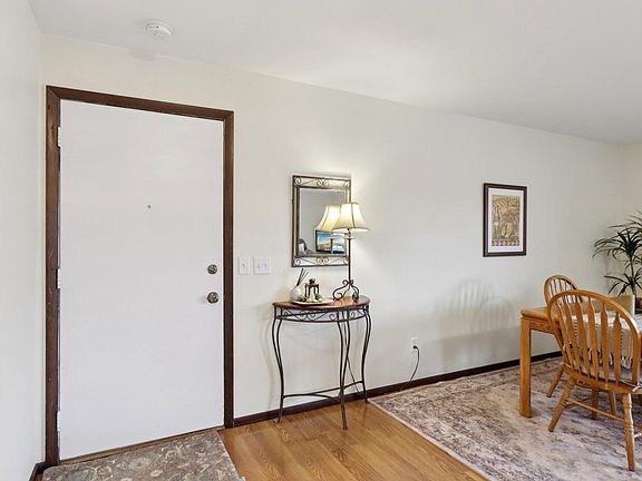 2nd image of 5522 Century Ave APT 3