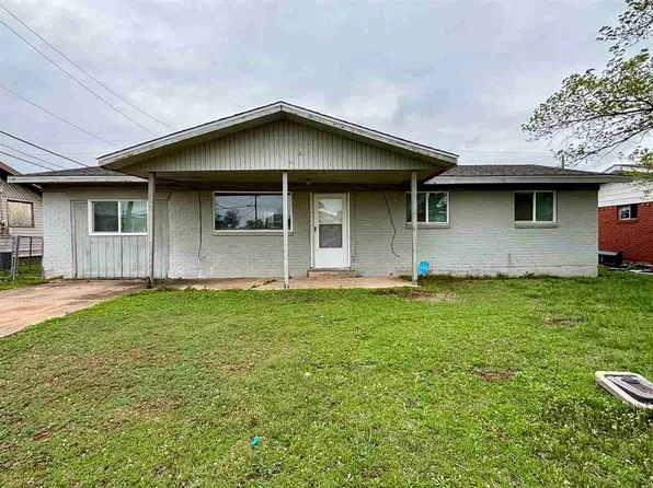 730 SW 46th St, Lawton, OK 73505