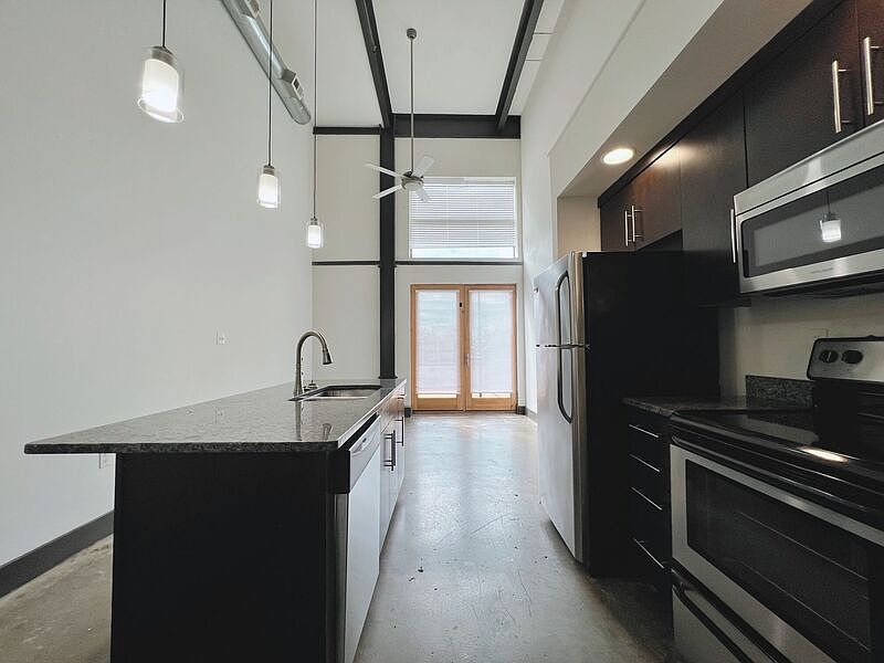 1st image of 115 E Broad St #316