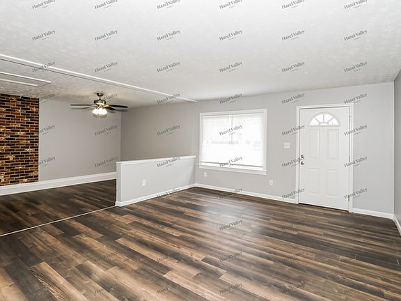 4th image of 10081 Menominee Dr