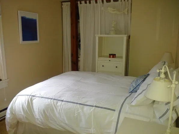 8 Cliff Rd #A, Nantucket, MA 02554