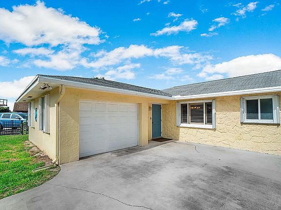4th image of 6607 Eastview Dr