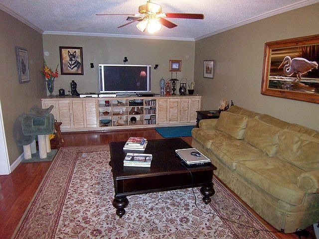 1st image of 111 E Garden Dr