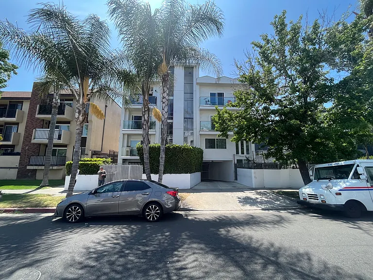 The Place Apartments — Photo 13