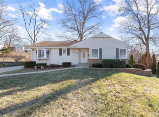 1457 Crossbrook Dr, Saint Louis, MO