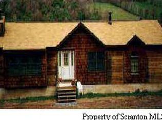 Linaberry Rd, Montrose, PA 18801