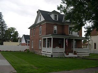 1st image of 204 Dennis St