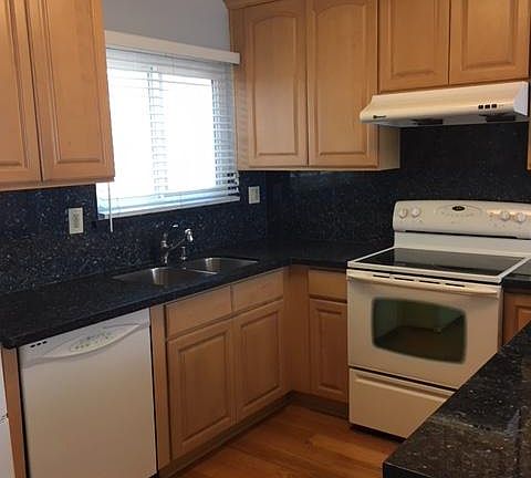 5th image of 22650 Silver Oak Ln