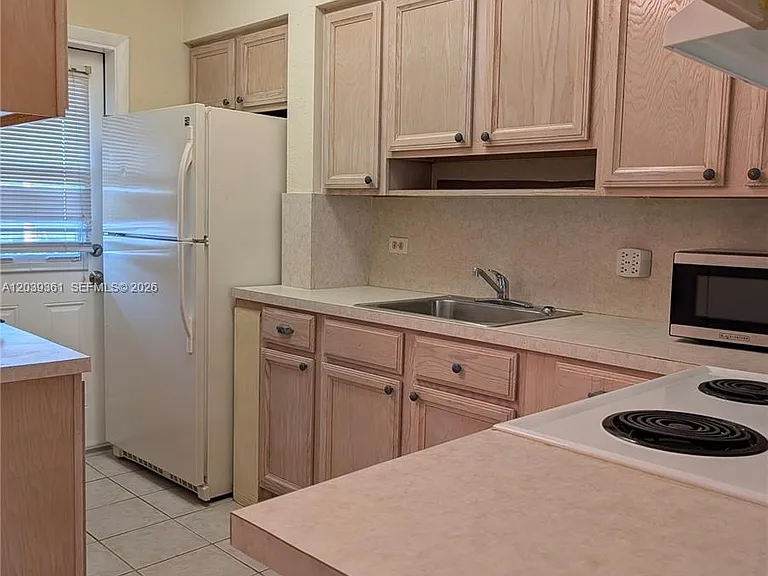 6580 Santona St #A34 — Photo 5