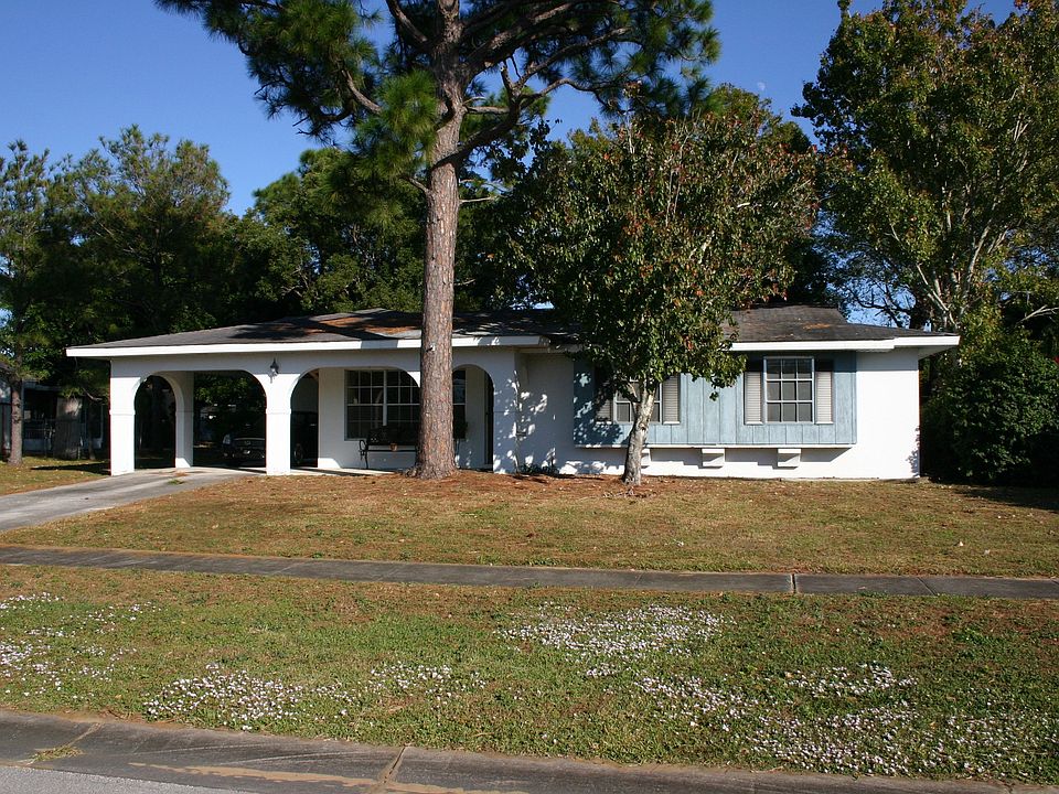 885 Festivo Court