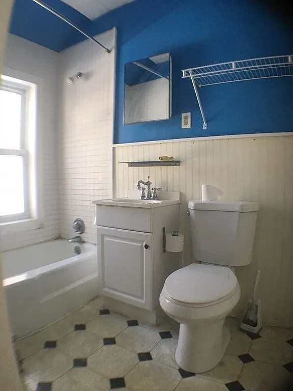 2 bed, 1000 sqft, $1,750 — Photo 1
