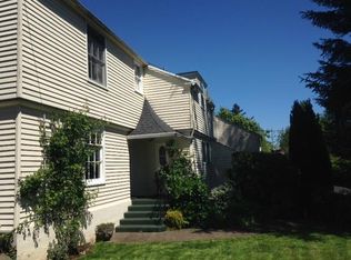 2861 SW Labbe Ave, Portland, OR 97221