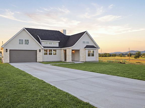 4th image of 499 Wood View Cir
