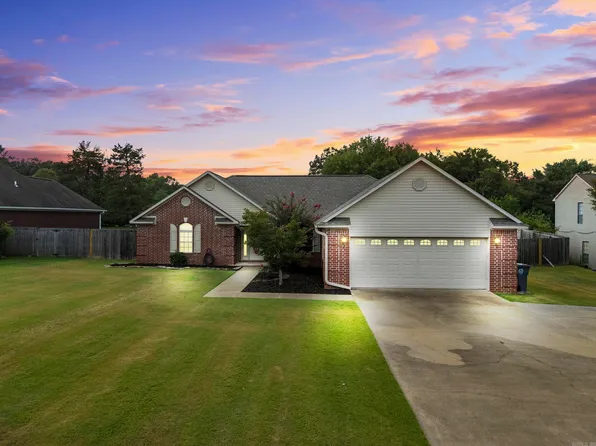 115 Charles Thomas Blvd, Searcy, AR 72143