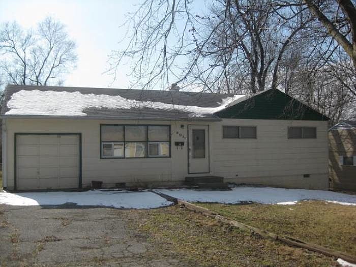 1st image of 6011 E 149th St