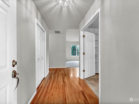 4th image of 12810 68th Avenue E #1